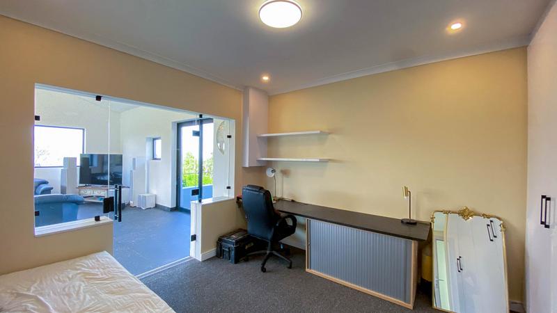 4 Bedroom Property for Sale in Helderrand Western Cape